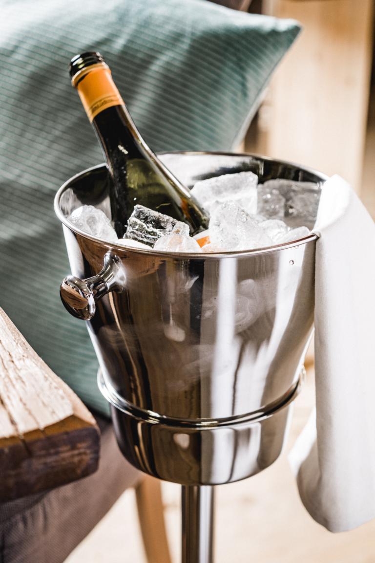 Flaschenkühler Kühler für Flaschen Sekt Wein oder Champagner Silber Aluminium (Metall) Flaschenkühler Silber Edelstahl auf Standfuß