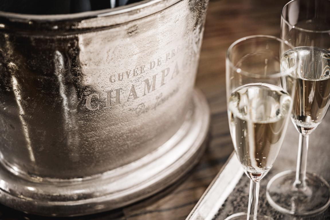 MN_Ambiente_16_04_2021-00028 Champagnerkühler Silber aus Metall (Aluminium)