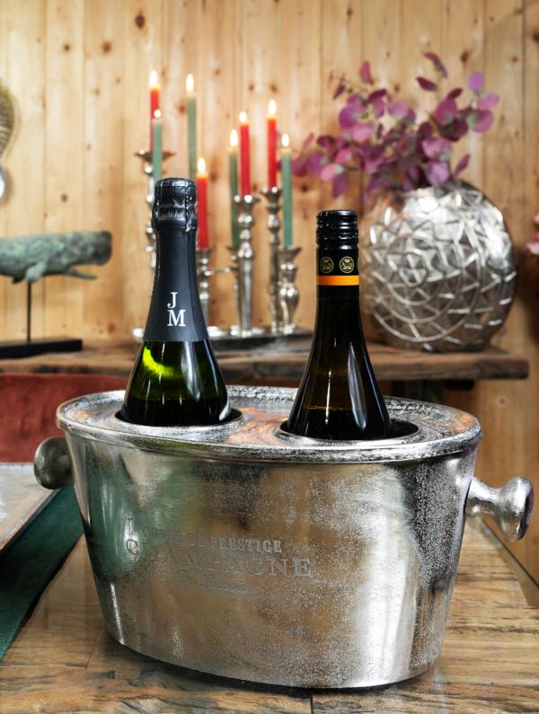 Kerzenst-nder-8-Kerzen-Metall-Silber-MN-KS-8050-8-fotor-20231220125817trEHAdgnNrNX8 Flaschenkühler in Silber aus Aluminium für 2 Flaschen Wein, Sekt oder Lillet