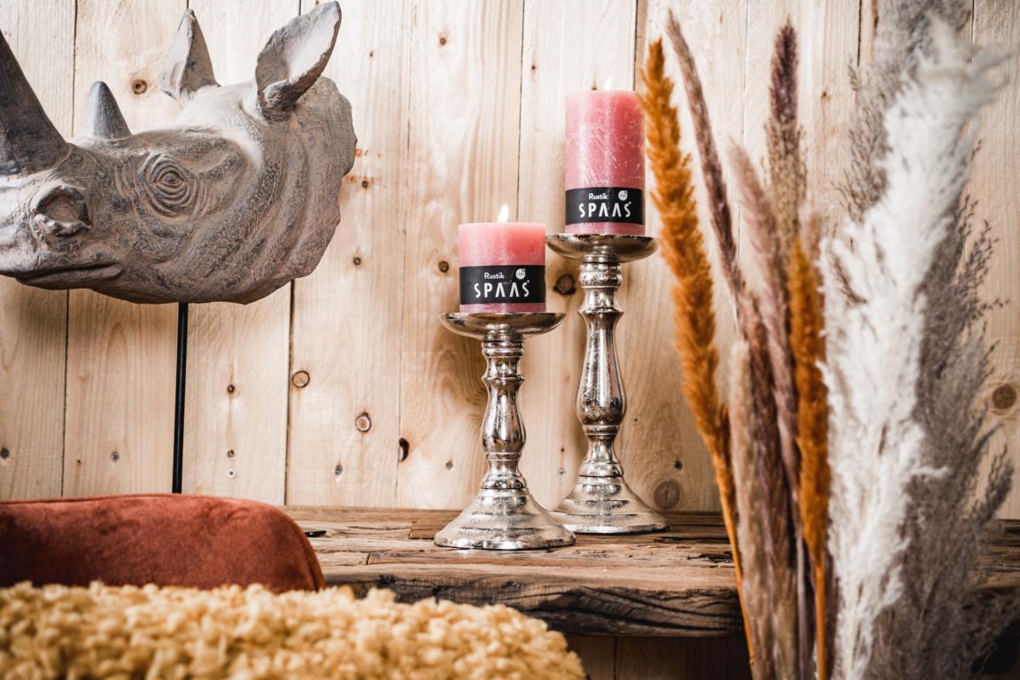 MN_Ambiente_01_10_2021-00025 Kerzenständer 2er Set aus Metall in der Farbe Silber