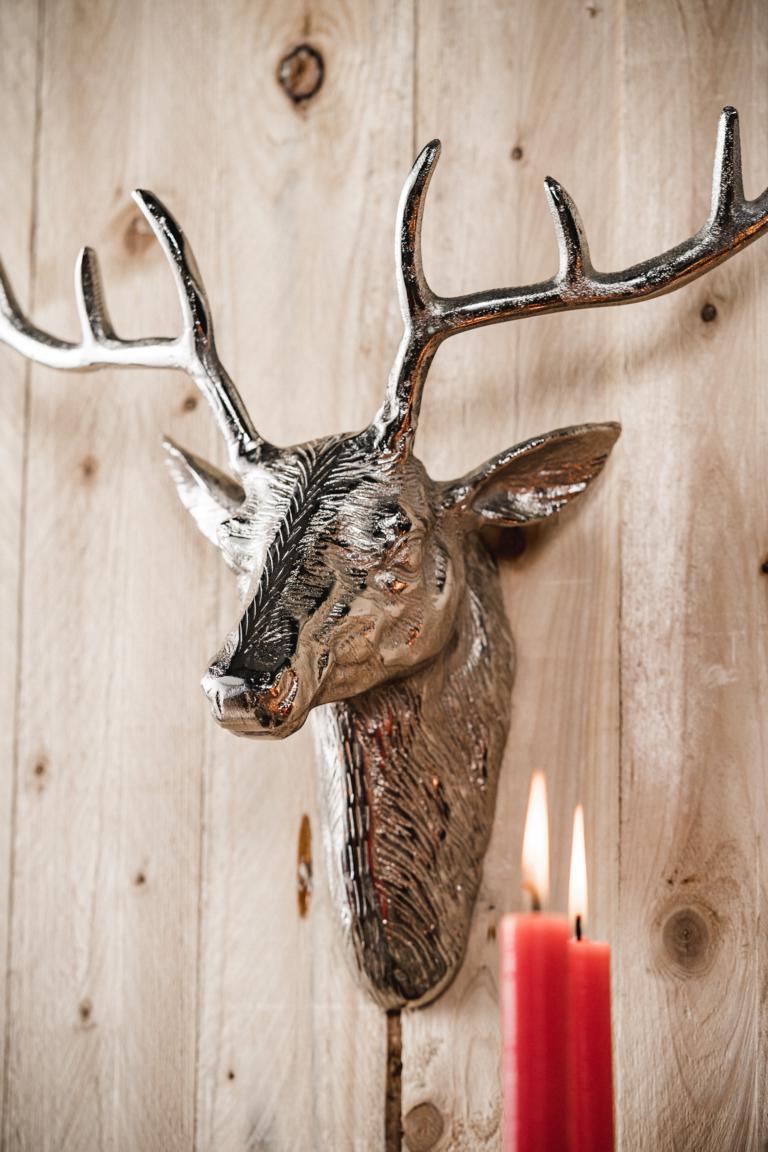 MN_Ambiente_05_07_2021-00054 Hirschgeweih Hirschkopf Geweih Silber aus Metall Wanddekoration