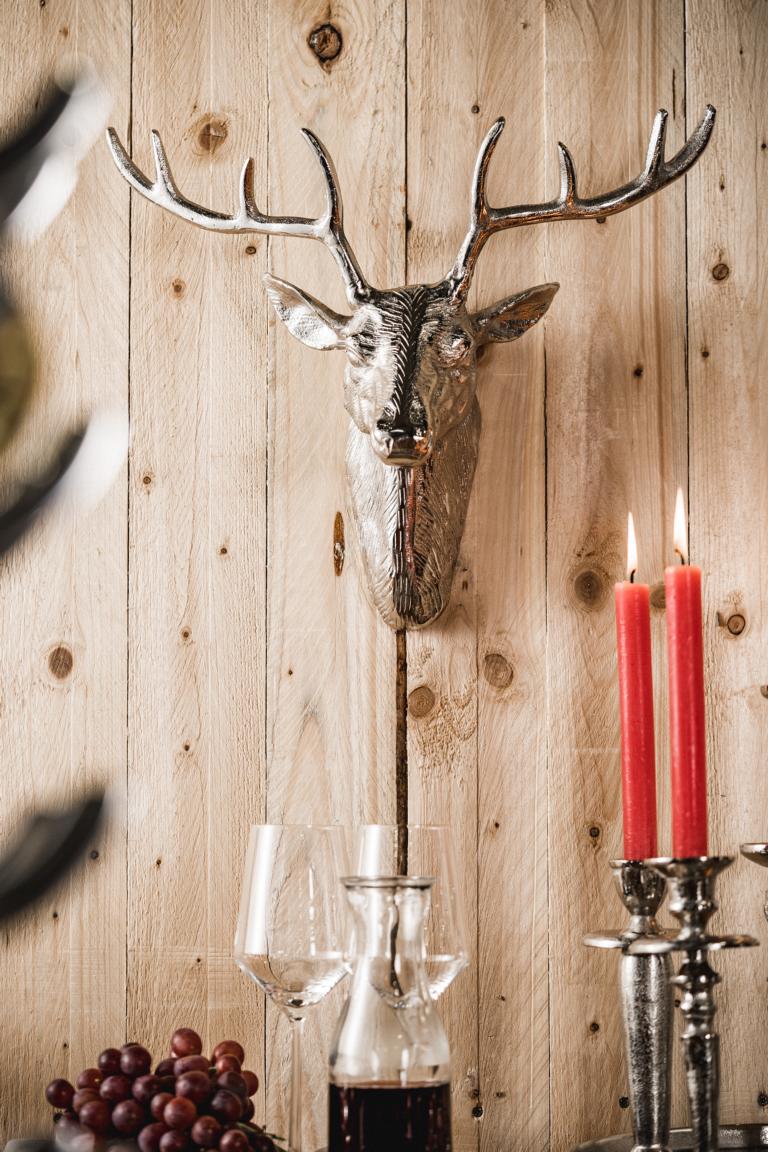 MN_Ambiente_05_07_2021-00051 Hirschgeweih Hirschkopf Geweih Silber aus Metall Wanddekoration