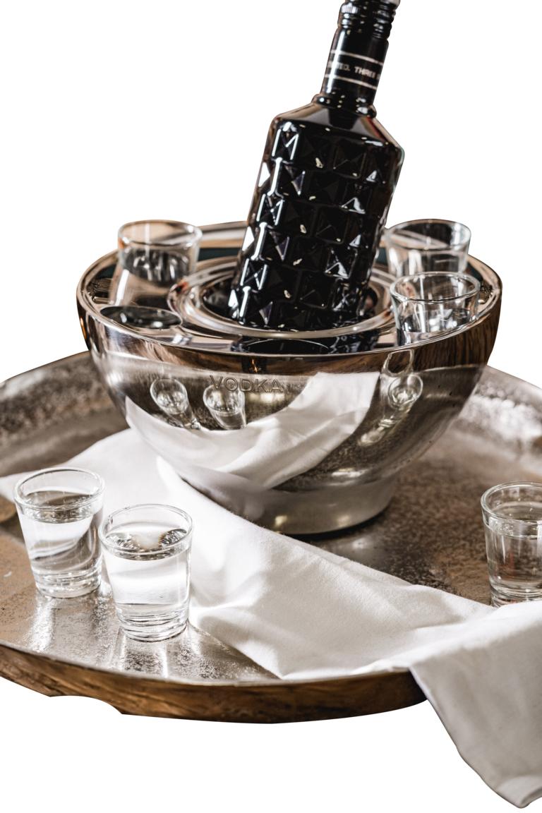 Wodkakühler Flaschenkühler für Wodka Spirituosen Silber aus Edelstahl mit Gläsern Wodka Kühler Silber Edelstahl mit 6 Gläsern