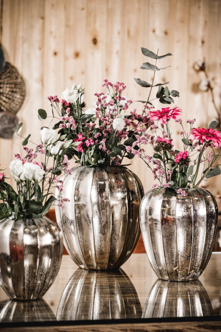 MN_Ambiente_27_05_2021-00089 Vase Silber Rund aus Metall
