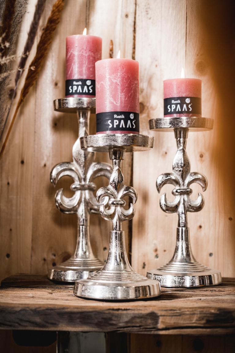 MN_Ambiente_01_10_2021-00018 Kerzenständer Lilie Silber 3er Set aus Metall