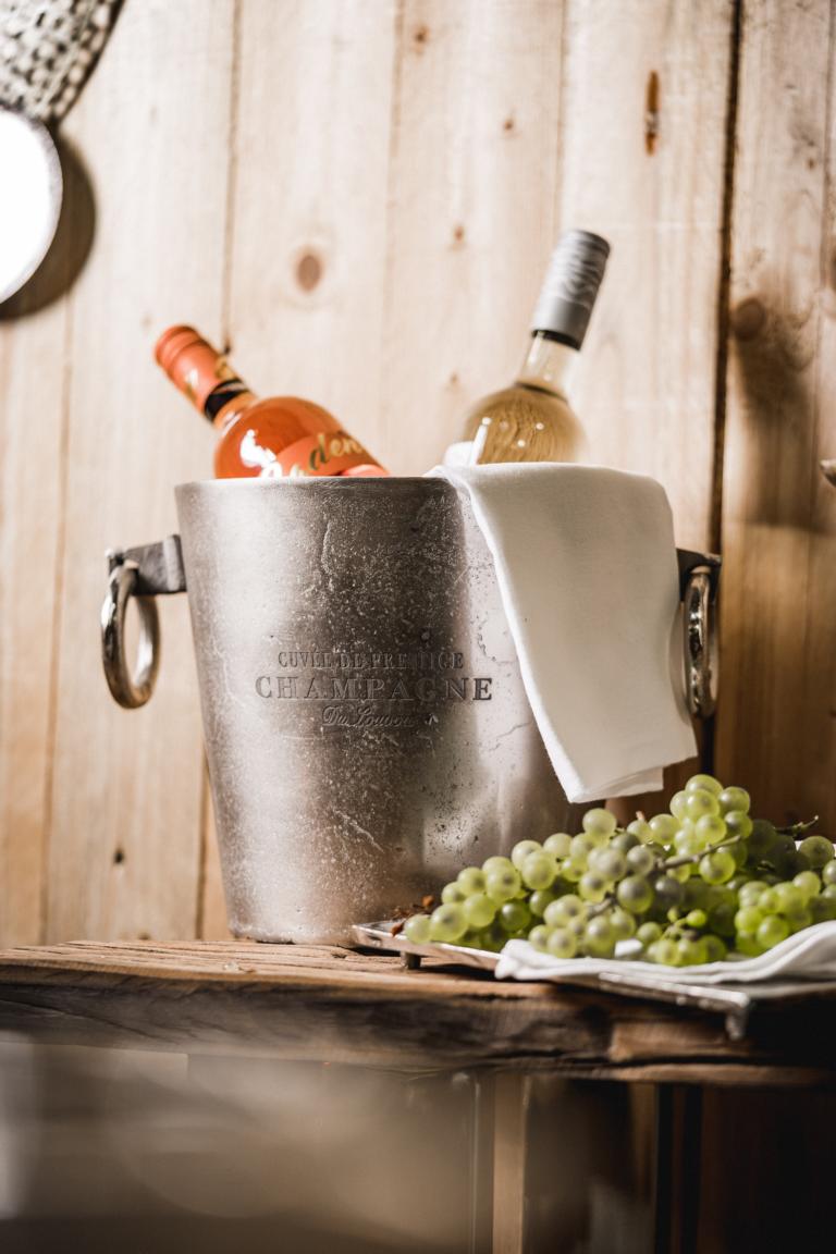 MN_Ambiente_20_09_2021-00068 Flaschenkühler / Champagnerkühler Silber aus Metall mit 2 Henkeln