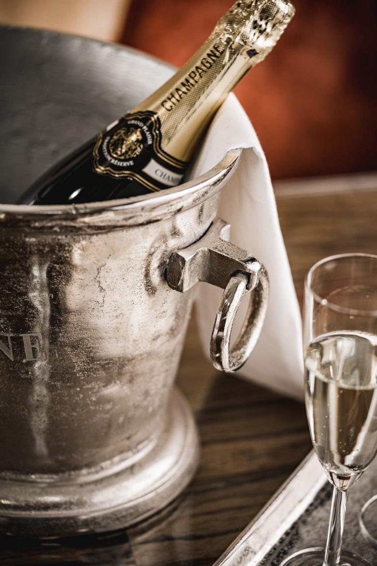 MN_Ambiente_16_04_2021-00030 Champagnerkühler Silber aus Metall (Aluminium)