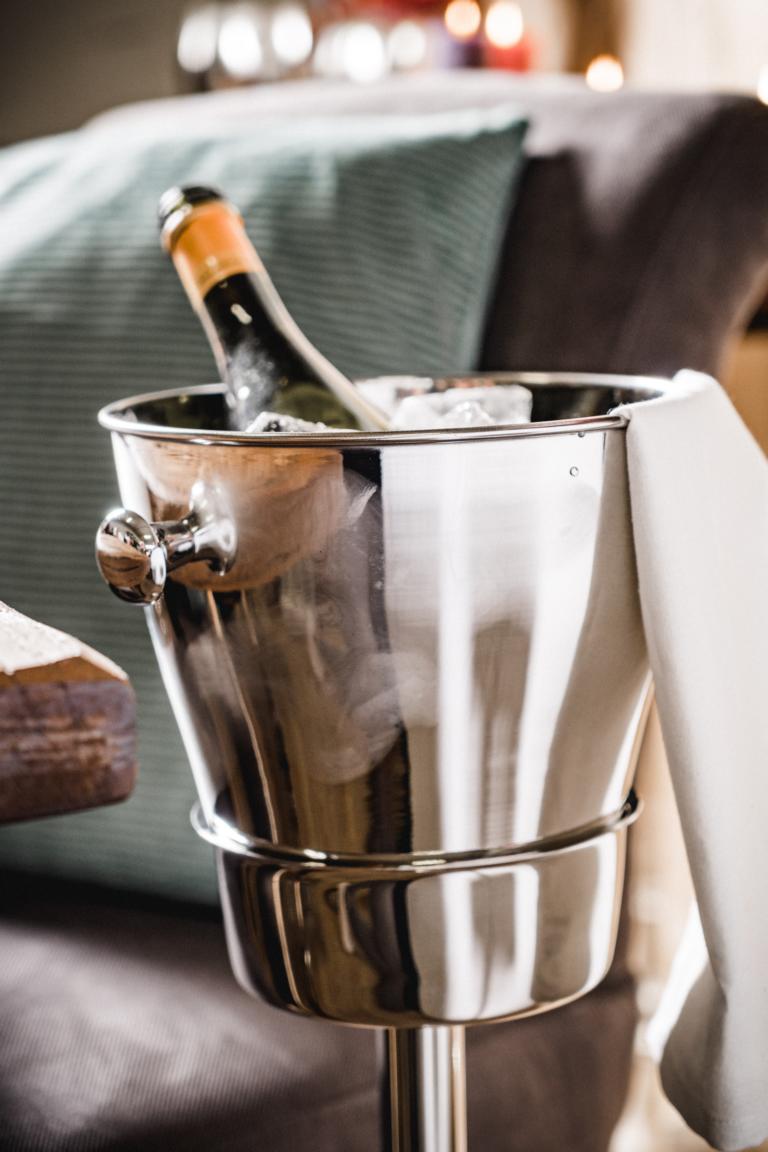 Flaschenkühler Kühler für Flaschen Sekt Wein oder Champagner Silber Aluminium (Metall) Flaschenkühler Silber Edelstahl auf Standfuß