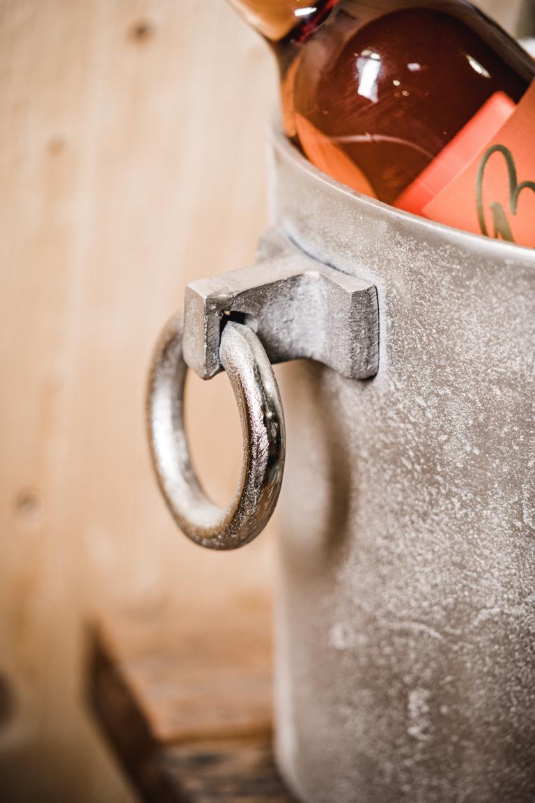 MN_Ambiente_20_09_2021-00065 Flaschenkühler / Champagnerkühler Silber aus Metall mit 2 Henkeln